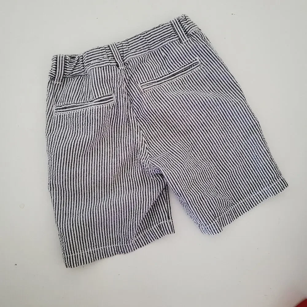 5 Gymboree seersucker shorts